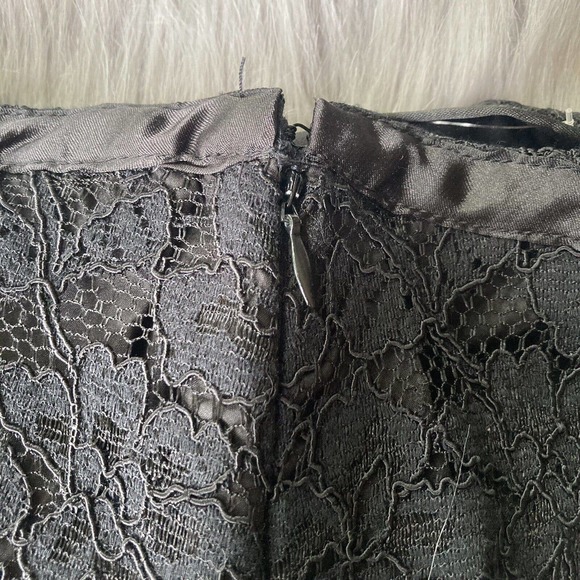THE LIMITED Skirt Sz 12 Black Lace Lined Neutral Side Zip Knee Length Work - Picture 6 of 12